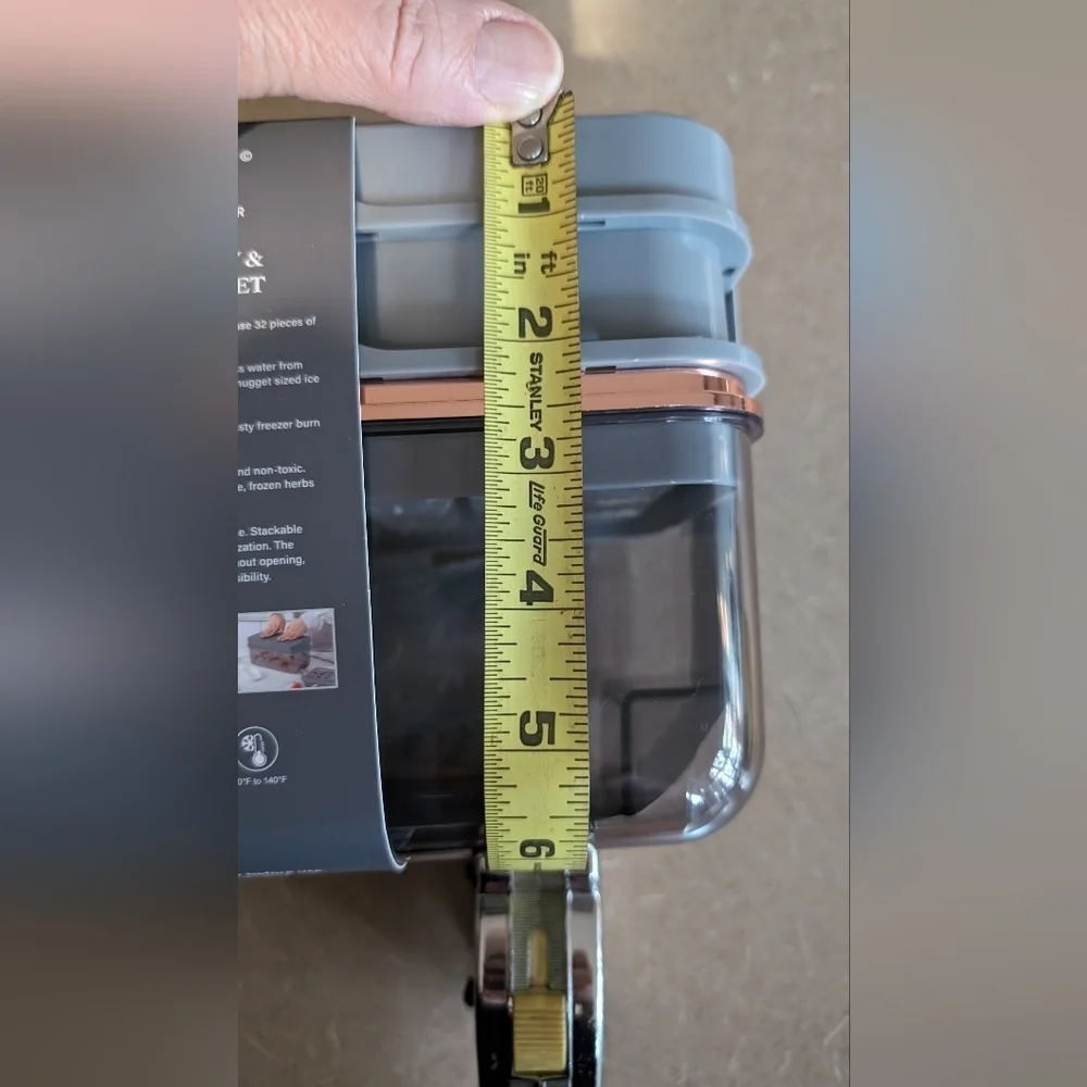 CWC Ice Cube Trays & Storage Set - New - Picture 6 of 7